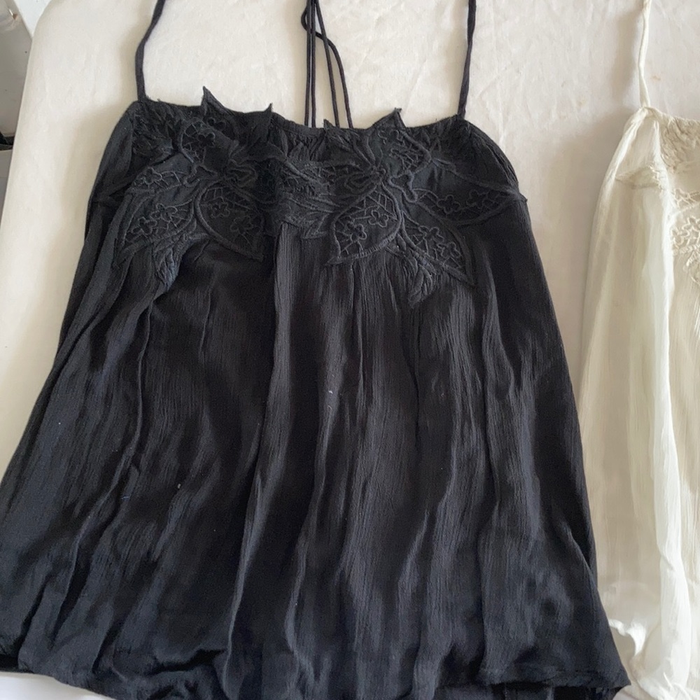 Tops - Picture 3 of 3